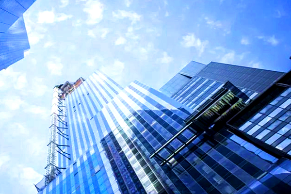 園區(qū)樓宇智能化系統(tǒng)解決方案！ 目前園區(qū)樓宇智能化系統(tǒng)建設(shè)主要著力于消防系統(tǒng)、配電系統(tǒng)、安防系統(tǒng)、綜合布線系統(tǒng)等基礎(chǔ)設(shè)施，以及車位管理系統(tǒng)、門禁系統(tǒng)、物業(yè)收費(fèi)系統(tǒng)、多表收費(fèi)系統(tǒng)等方面，并集中在基本的監(jiān)測(cè)(圖1)